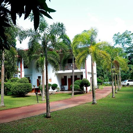 Green Edge Villa Хіккадува Екстер'єр фото