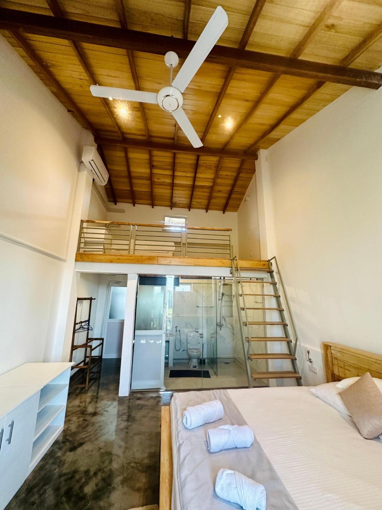 Green Edge Villa Хіккадува Екстер'єр фото
