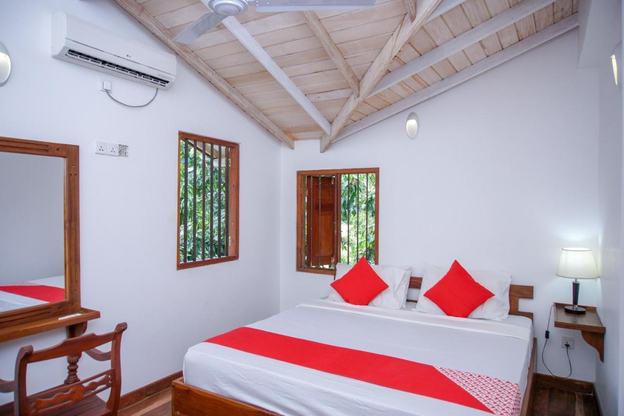Green Edge Villa Хіккадува Екстер'єр фото