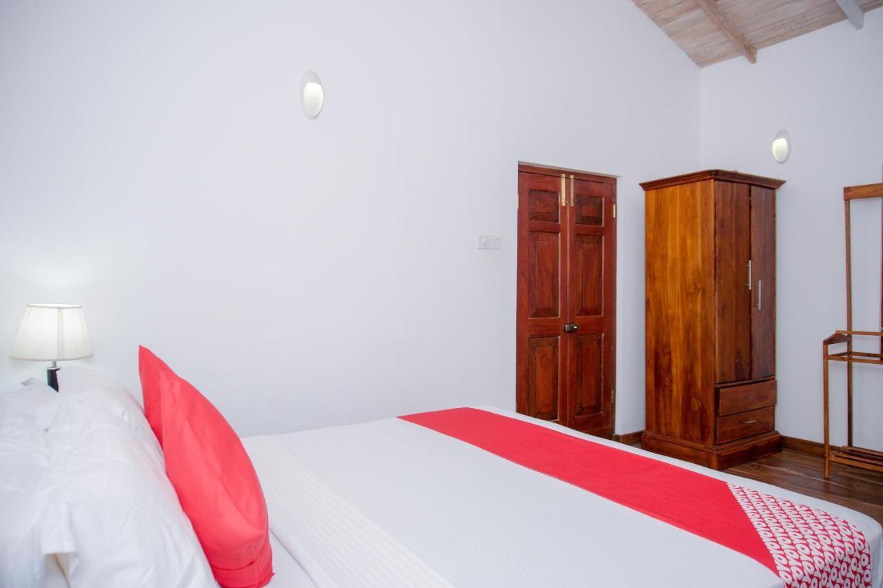 Green Edge Villa Хіккадува Екстер'єр фото